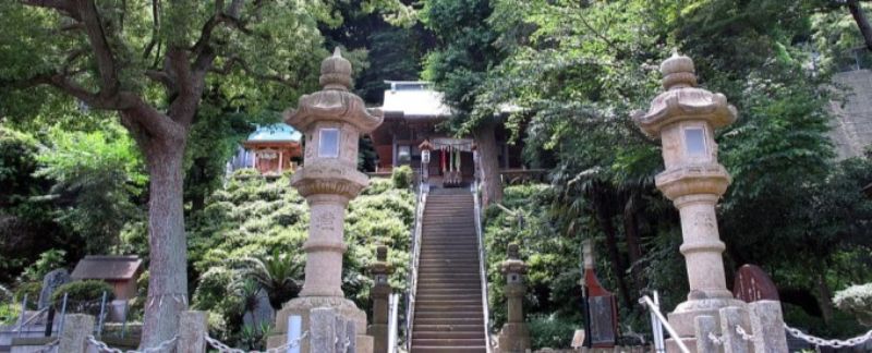 神社の階段